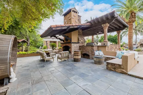 Exterior - 1128 E Desert Ct, Gilbert, AZ 85234 photo 27 of 41
