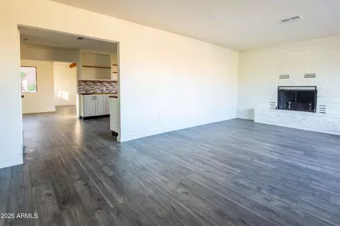 Living - 648 E Prickly Pear Dr, Globe, AZ 85501 photo 3 of 5