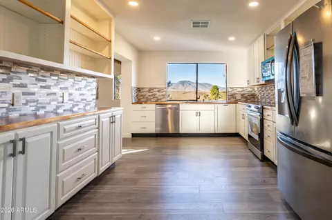 Kitchen - 648 E Prickly Pear Dr, Globe, AZ 85501 photo 1 of 3