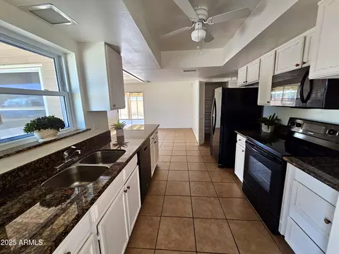 Kitchen - 2601 E Virginia Ave, Phoenix, AZ 85008 photo 1 of 5