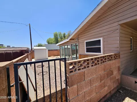 Exterior - 2601 E Virginia Ave, Phoenix, AZ 85008 photo 6 of 7