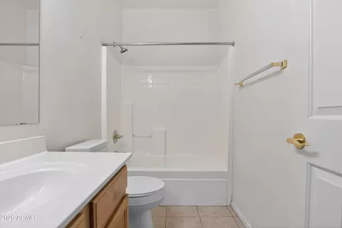 Bath - 2333 W Carter Rd, Phoenix, AZ 85041 photo 5 of 5