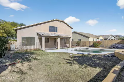 Exterior - 2333 W Carter Rd, Phoenix, AZ 85041 photo 6 of 7