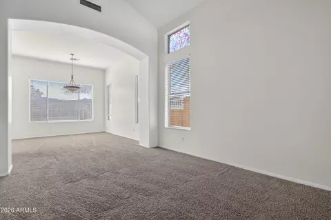 Living - 2333 W Carter Rd, Phoenix, AZ 85041 photo 9 of 9