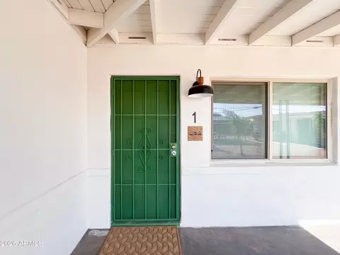 Exterior - 4132 N 3rd Ave, Phoenix, AZ 85013 photo 5 of 7
