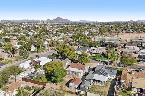 View/Area - 1838 N Mitchell St, Phoenix, AZ 85006 photo 8 of 9