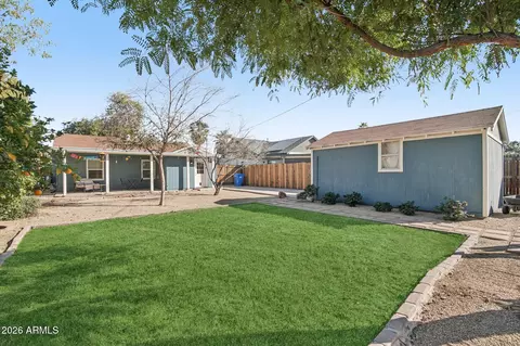 Exterior - 1838 N Mitchell St, Phoenix, AZ 85006 photo 1 of 7