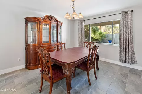 Dining - 8464 N 7th Ave, Phoenix, AZ 85021 photo 2 of 2