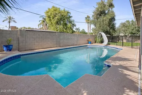 Exterior - 8464 N 7th Ave, Phoenix, AZ 85021 photo 12 of 12