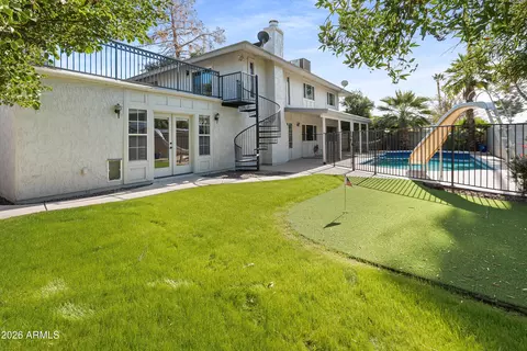 Exterior - 8464 N 7th Ave, Phoenix, AZ 85021 photo 9 of 12