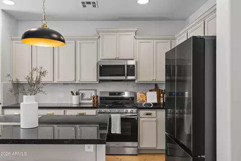 Kitchen - 3845 E Yeager Dr, Gilbert, AZ 85295 photo 3 of 4