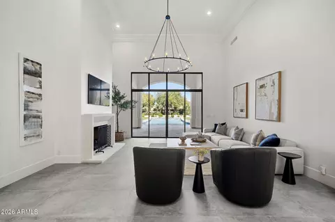 7100 E Berneil Dr, Paradise Valley, AZ 85253