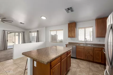 2134 W Wilson Ave, Coolidge, AZ 85128 photo 8