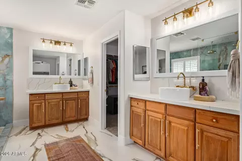 Bath - 3311 E Anika Dr, Gilbert, AZ 85298 photo 3 of 6