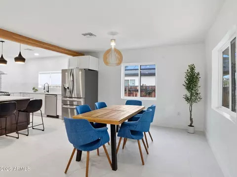 Dining - 1306 E Willetta St, Phoenix, AZ 85006 photo 2 of 2