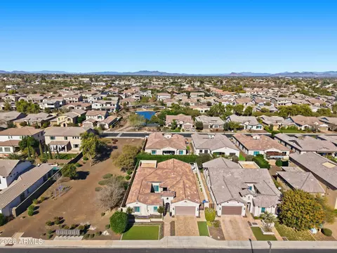 938 E Parkview Dr, Gilbert, AZ 85295 photo 61