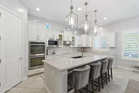 938 E Parkview Dr, Gilbert, AZ 85295 photo 14