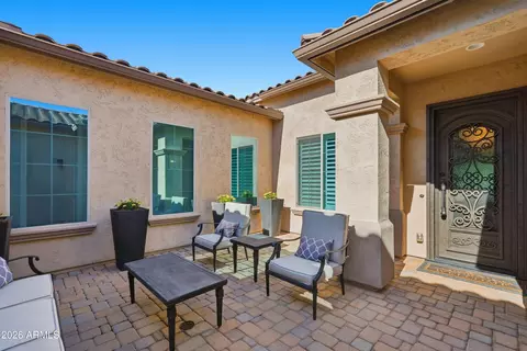 938 E Parkview Dr, Gilbert, AZ 85295 photo 6