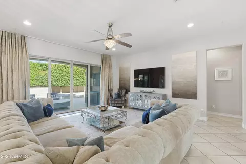 938 E Parkview Dr, Gilbert, AZ 85295 photo 10