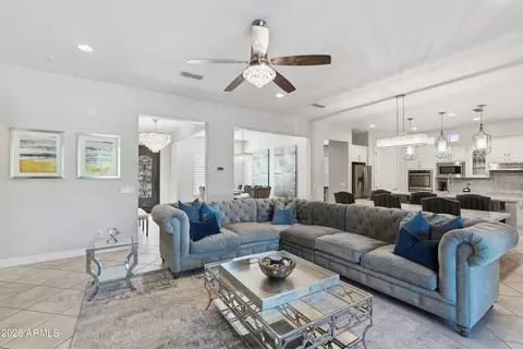 938 E Parkview Dr, Gilbert, AZ 85295 photo 12