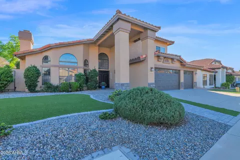 Exterior - 1519 W Devon Dr, Gilbert, AZ 85233 photo 13 of 14