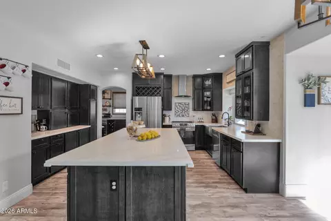 Kitchen - 1519 W Devon Dr, Gilbert, AZ 85233 photo 6 of 8