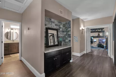 Entry Way - 1519 W Devon Dr, Gilbert, AZ 85233 photo 5 of 5