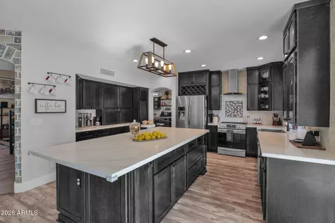 Kitchen - 1519 W Devon Dr, Gilbert, AZ 85233 photo 7 of 8