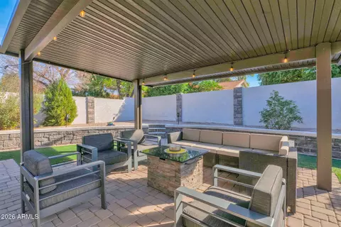 Exterior - 1519 W Devon Dr, Gilbert, AZ 85233 photo 2 of 14