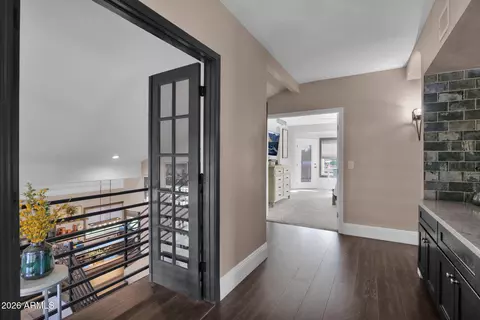 Entry Way - 1519 W Devon Dr, Gilbert, AZ 85233 photo 4 of 5