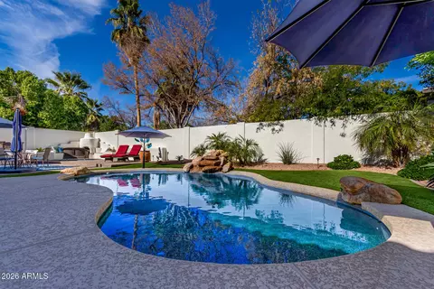 350 W Vinedo Ln, Tempe, AZ 85284