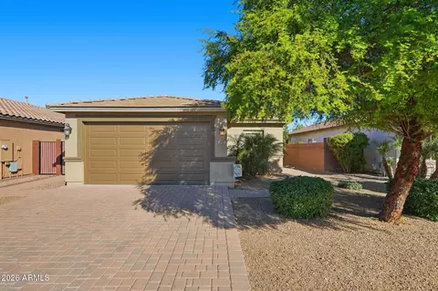 460 W Honey Locust Ave, Queen Creek, AZ 85140
