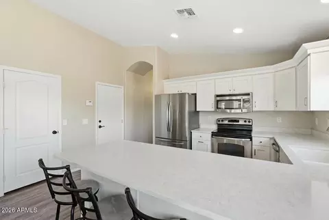 Kitchen - 2829 E Park View Ln, Phoenix, AZ 85024 photo 1 of 2