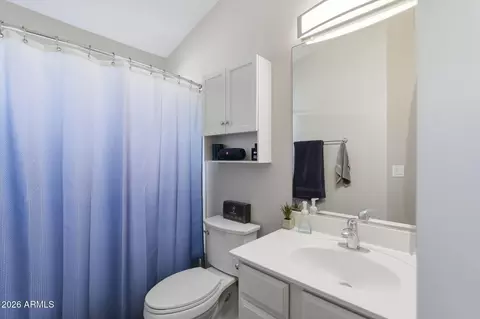 Bath - 2829 E Park View Ln, Phoenix, AZ 85024 photo 3 of 4