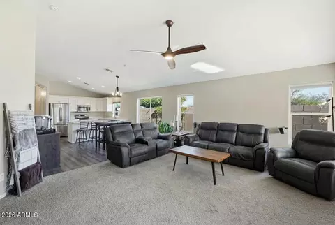 Living - 2829 E Park View Ln, Phoenix, AZ 85024 photo 2 of 2