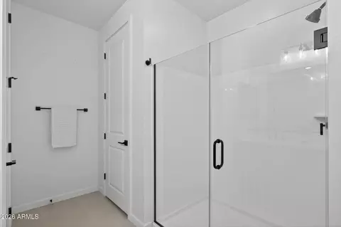 Bath - 9841 E Satellite Dr, Mesa, AZ 85212 photo 2 of 4
