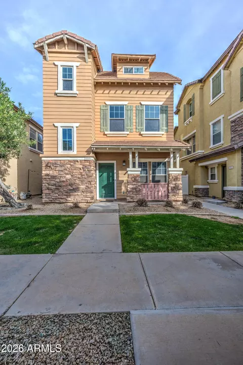 916 W Aspen Way, Gilbert, AZ 85233