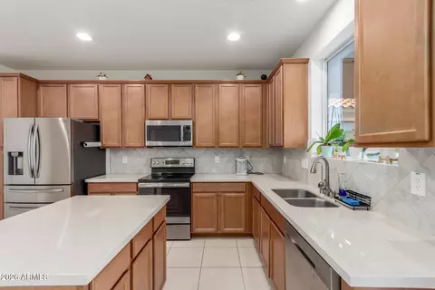 Kitchen - 10162 E Theorem Dr, Mesa, AZ 85212 photo 2 of 3