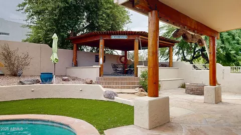 Exterior - 463 N Mountain View Rd, Apache Junction, AZ 85119 photo 4 of 10