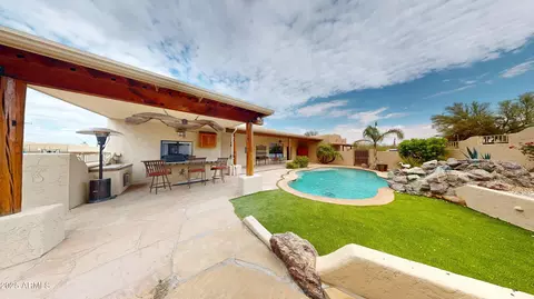 Exterior - 463 N Mountain View Rd, Apache Junction, AZ 85119 photo 3 of 10