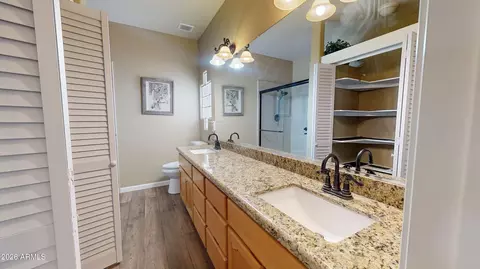 Bath - 463 N Mountain View Rd, Apache Junction, AZ 85119 photo 2 of 3