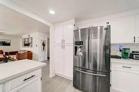 Kitchen - 4413 W Oraibi Dr, Glendale, AZ 85308 photo 4 of 4
