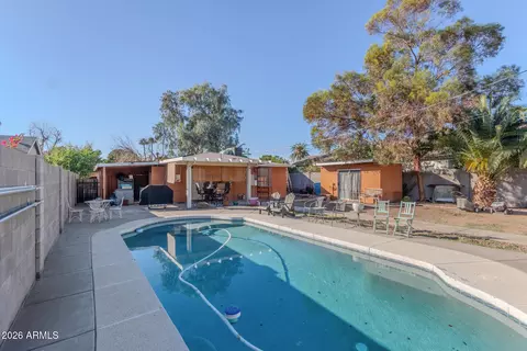 Exterior - 4413 N 19th Pl, Phoenix, AZ 85016 photo 4 of 5