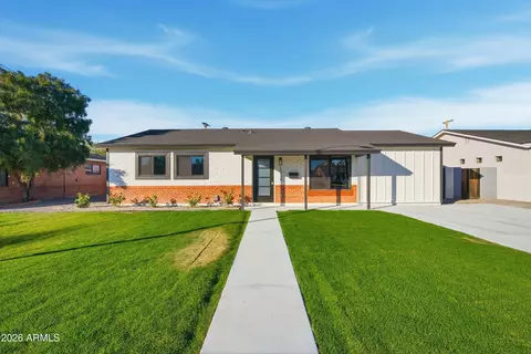 2324 E Heatherbrae Dr, Phoenix, AZ 85016