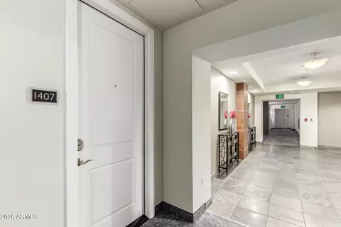 Entry Way - 1 E Lexington Ave #1407, Phoenix, AZ 85012 photo 1 of 3