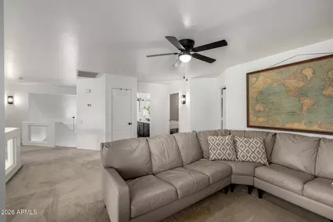 Entry Way - 1725 E Quail Ave, Phoenix, AZ 85024 photo 2 of 2