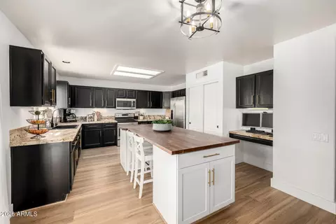 Kitchen - 1725 E Quail Ave, Phoenix, AZ 85024 photo 1 of 6
