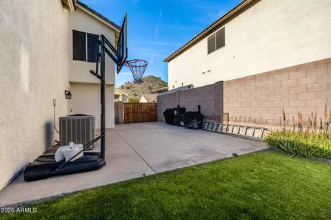 Exterior - 1725 E Quail Ave, Phoenix, AZ 85024 photo 7 of 16