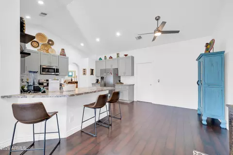 4501 E Pearce Rd, Phoenix, AZ 85044 photo 6