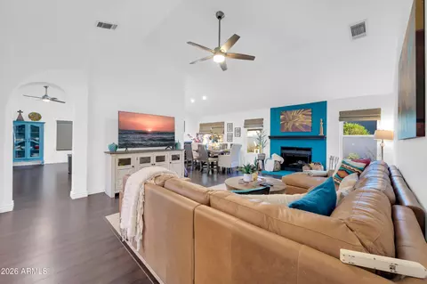 4501 E Pearce Rd, Phoenix, AZ 85044 photo 3